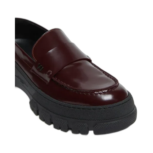 Round-Headed Moccasins