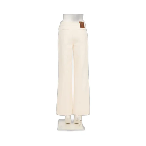 V-Shaped Pocket-Detail Jeans