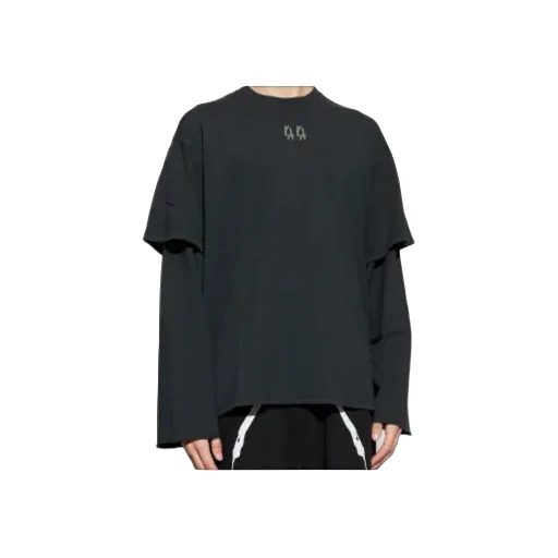 Long-Sleeved T-Shirt