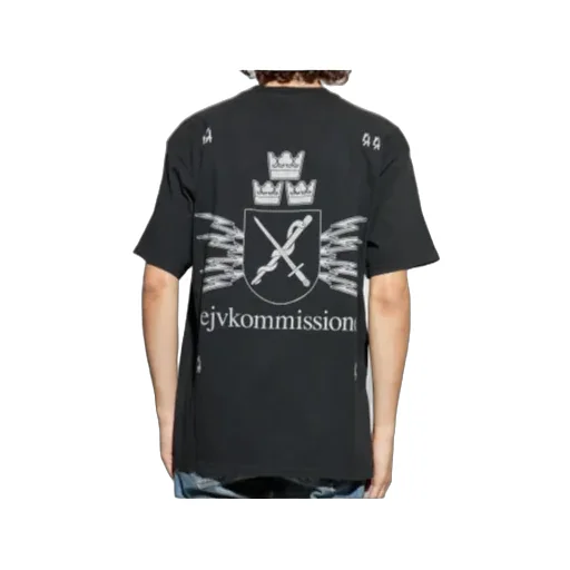 Short-Sleeved T-Shirt