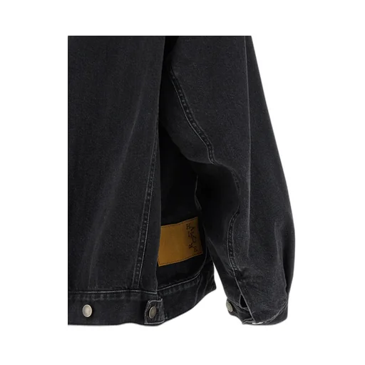 Button-Fastening Denim Jacket