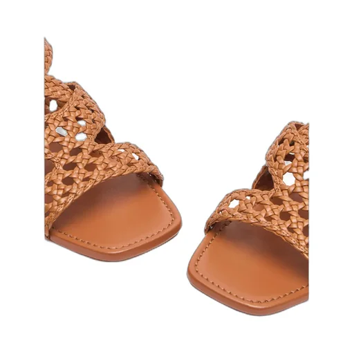 Thea Sandal