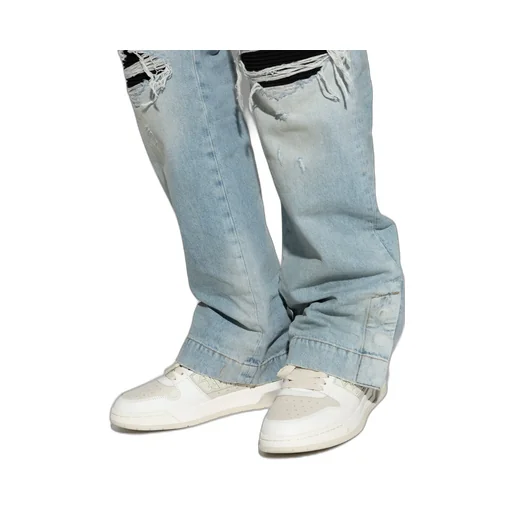 Classic Low Lace-Up Sneaker