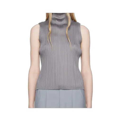 Basics Pleated Sleeveless Top