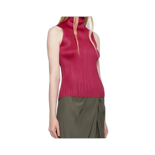 Sleeveless Knitted Vest