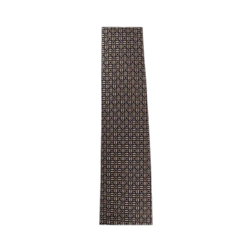 Pointed Tie