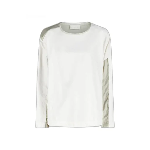 Long-Sleeved T-Shirt