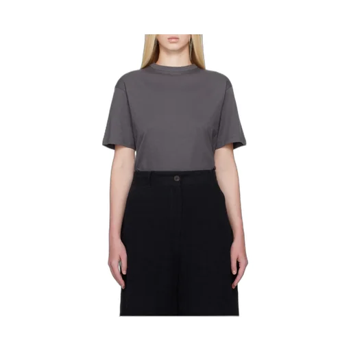 Basic T-Shirt