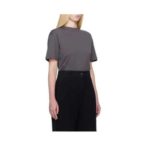 Basic T-Shirt