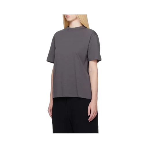Basic T-Shirt