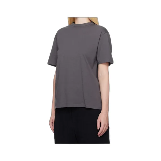 Basic T-Shirt