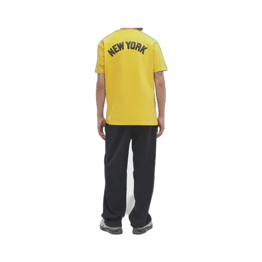Short-Sleeved T-Shirt
