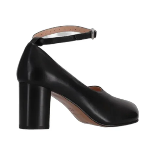 Obliqua Block Heel Pumps