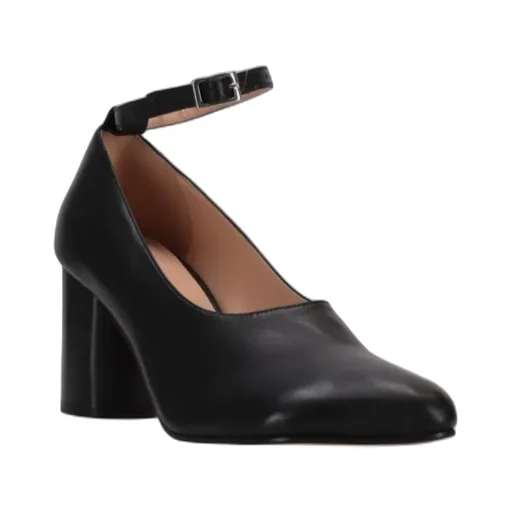 Obliqua Block Heel Pumps