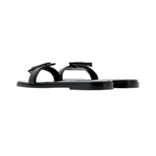 Arrows-Motif Sandals