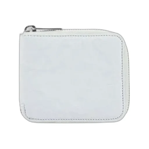 Crease-Effect Wallet
