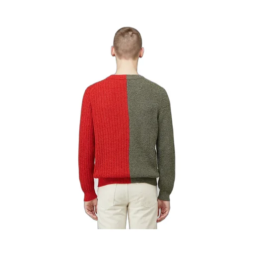 Contrast-Color Design Pullover