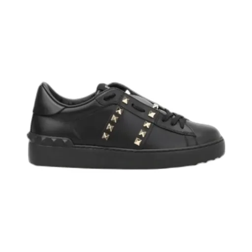 Riveted Casual Sneakers With Low Uppers