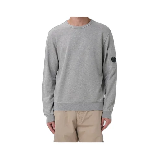Long-Sleeved Crew Neck Sweatshirt