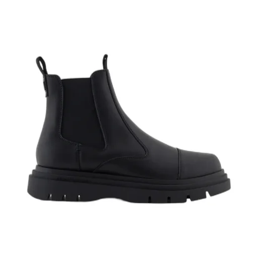 Round Toe Boots