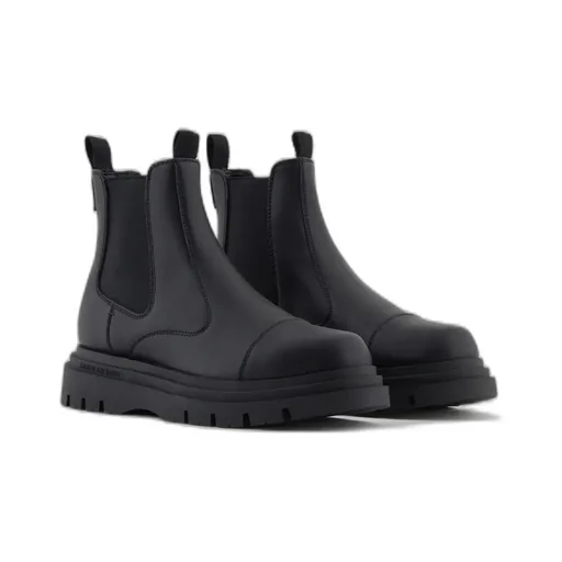 Round Toe Boots