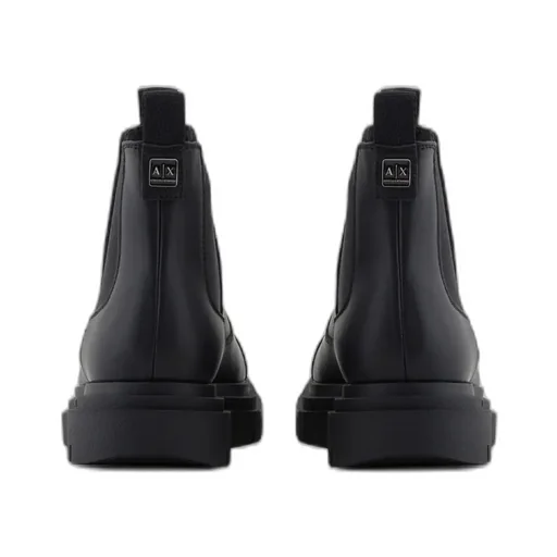 Round Toe Boots