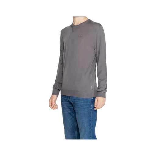 Long-Sleeved Knitwear