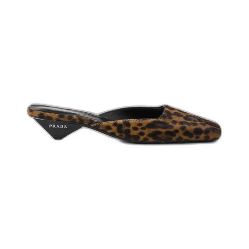 Printed leather slides
