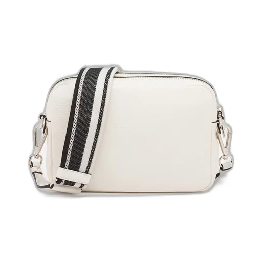 Medium leather bag