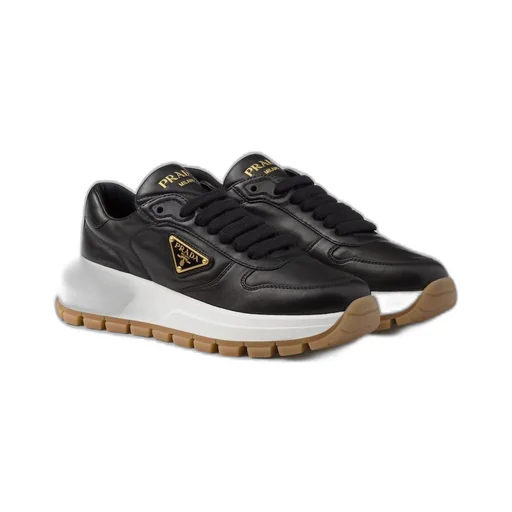 Leather sneakers