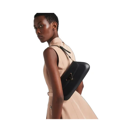 Leather shoulder bag