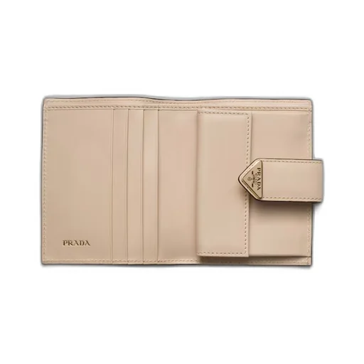 Small leather wallet