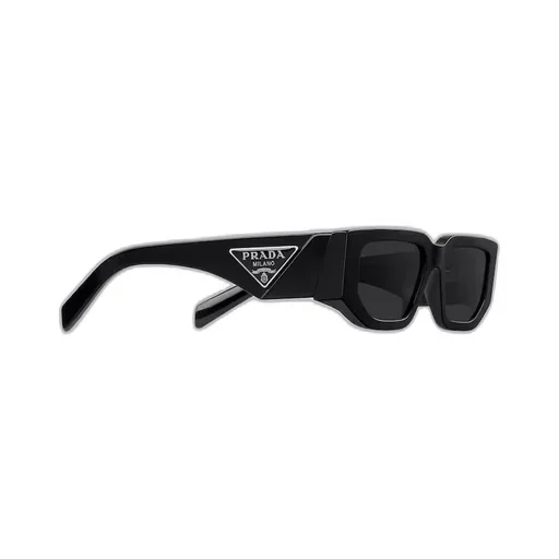 Sunglasses with triangle logo
