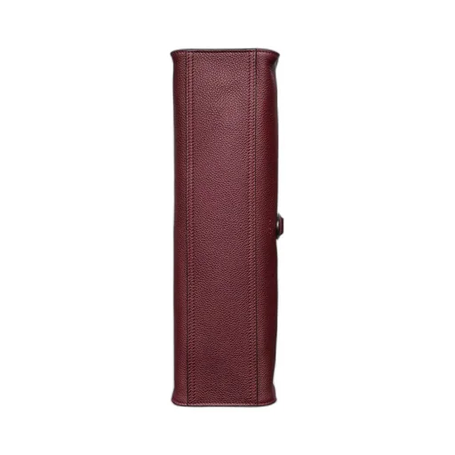 Medium tote bag with hook closure