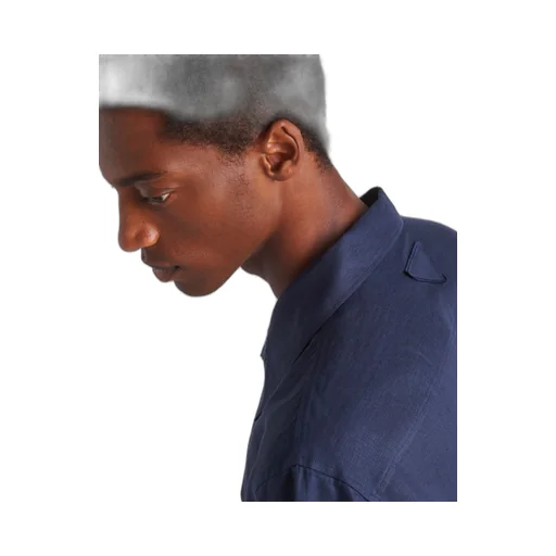 Short-sleeved linen shirt