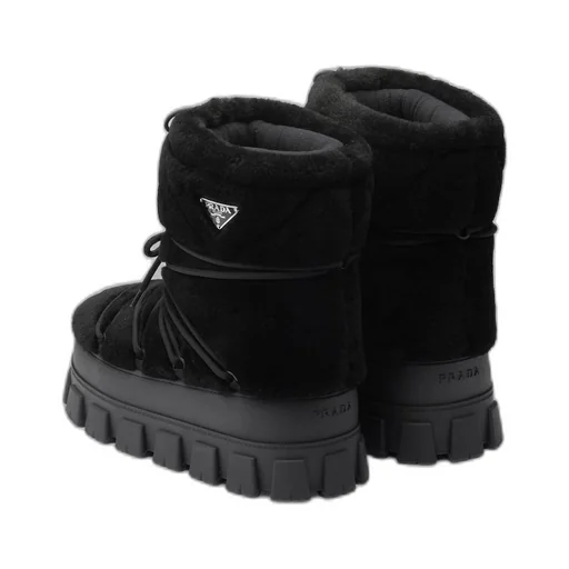 Shearling après ski booties