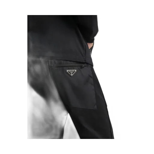 Technical cotton and Re-Nylon pants
