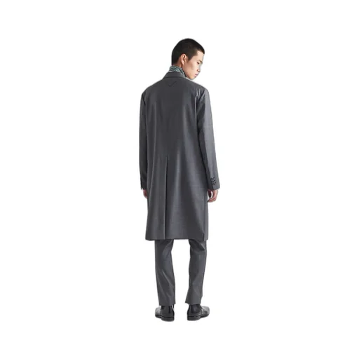 Single-breasted wool coat