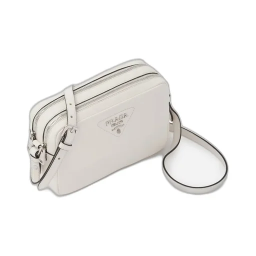 Medium leather bag
