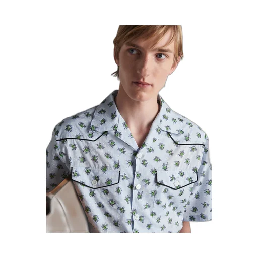Short-sleeved cotton shirt