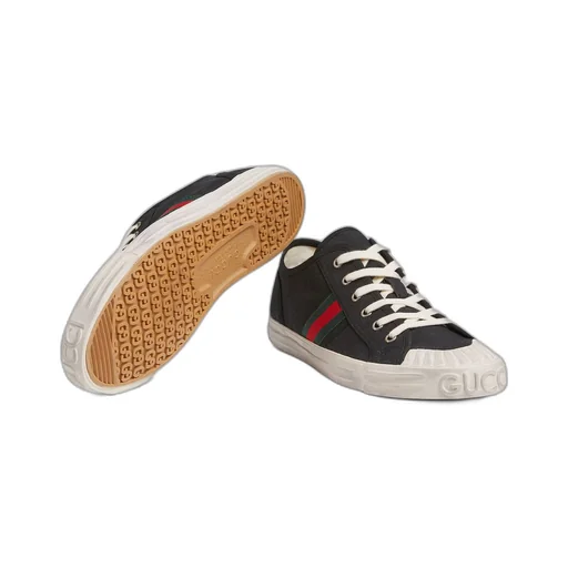 Men's sneaker with Web