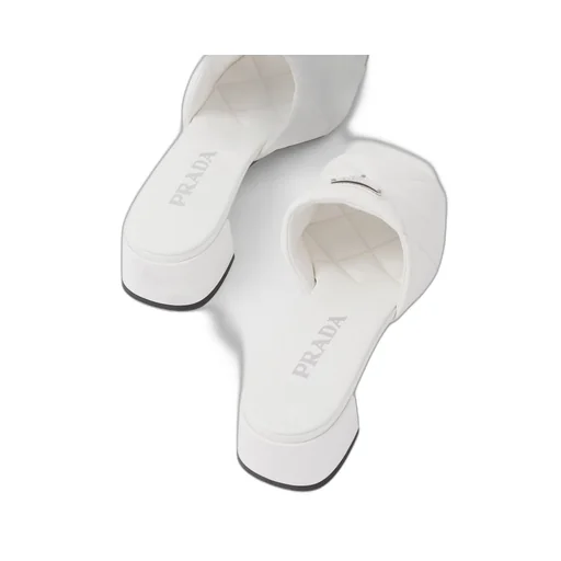 Quilted nappa leather slides