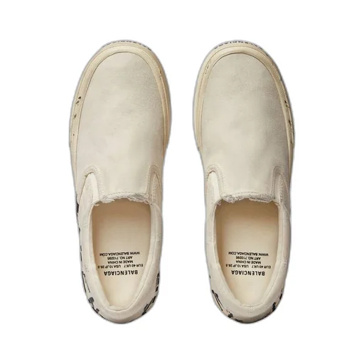 Paris Graffiti Low Top Sneaker