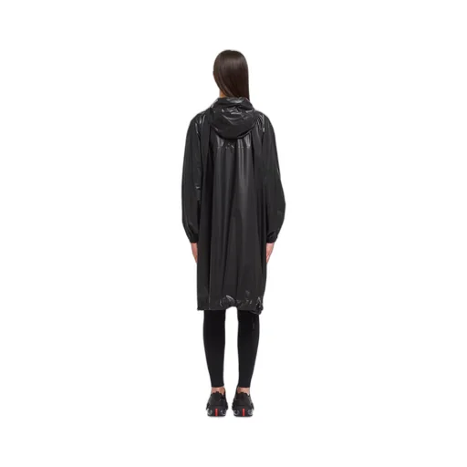 Light Re-Nylon rain cape