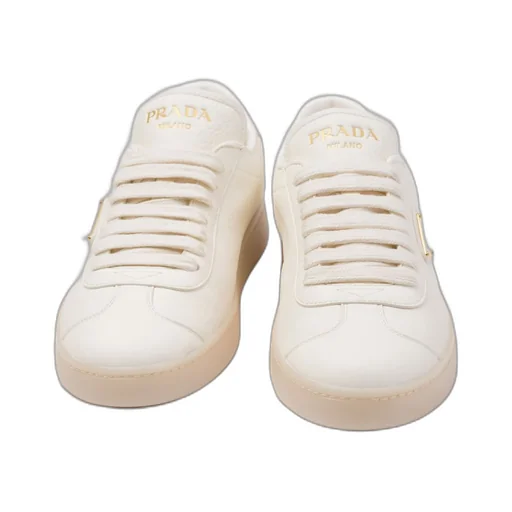 Leather sneakers