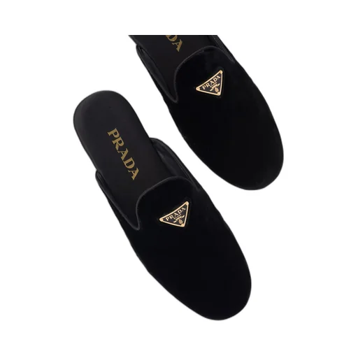 Velvet slippers