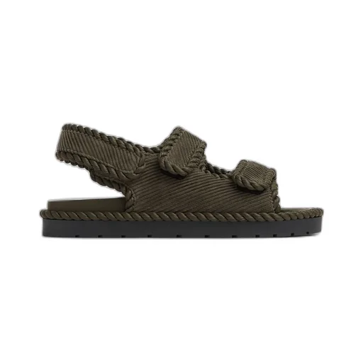 Jack Flat Sandal