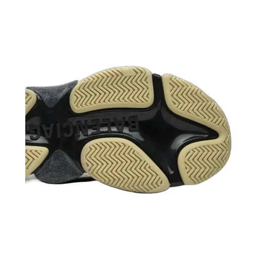 Triple S Sneaker