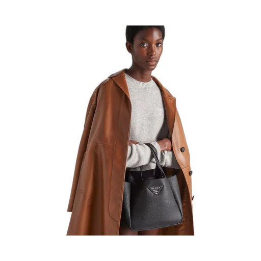 Medium leather tote