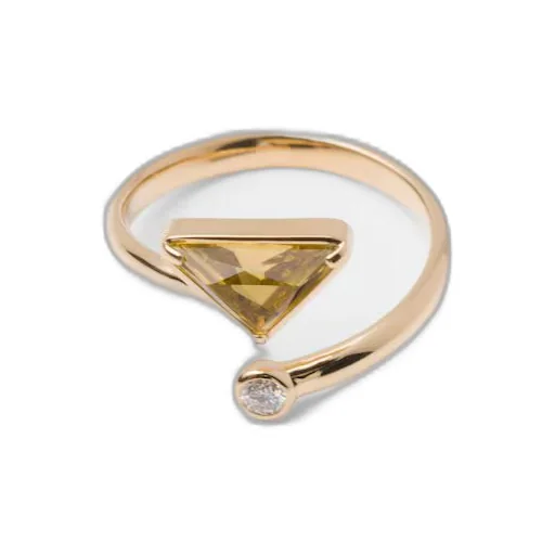 Eternal Gold contrarié ring in yellow gold with diamond and green quartz